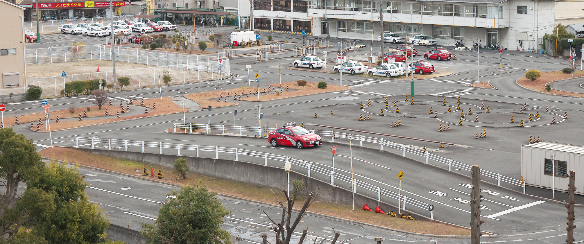 守口自動車教習所で楽しく、明るく、免許をとろう！